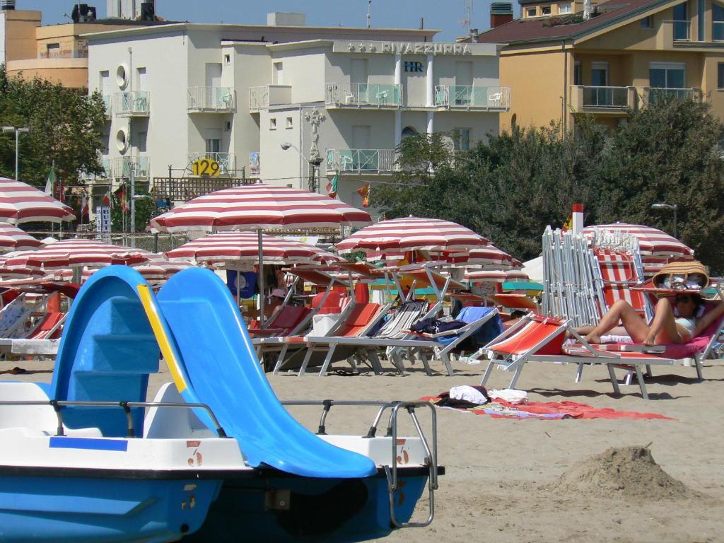 Hotel Rivazzurra Rimini Buitenkant foto